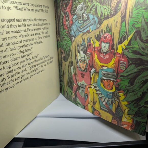 1986 Transformers Softcover Big Looker Storybook "The Story of Wheelie" - Picture 3 of 3